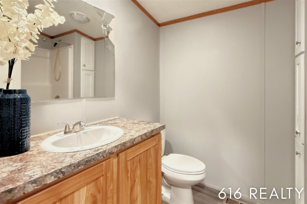 72 N Green Meadow Street Property Photo 11