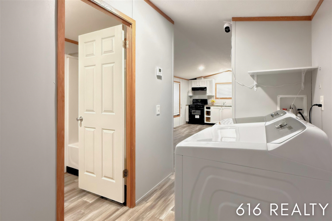 72 N Green Meadow Street Property Photo 13