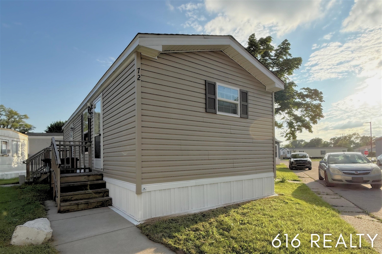 72 N Green Meadow Street Property Photo 16
