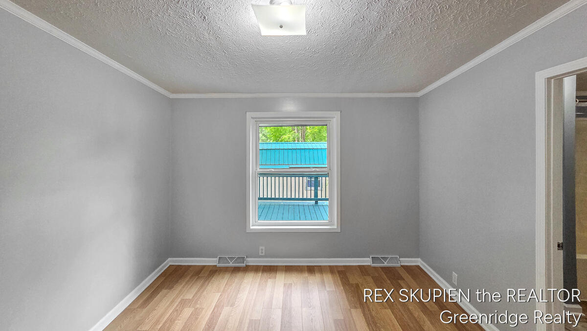 571 W Eagle Ridge Property Photo 16