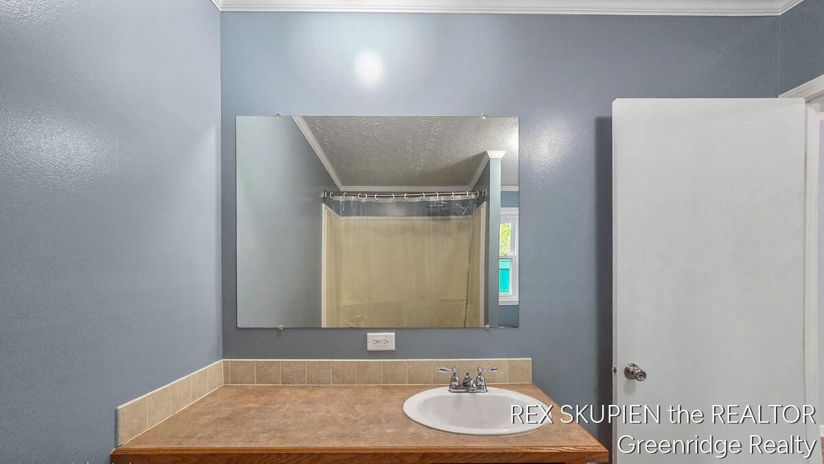 571 W Eagle Ridge Property Photo 24