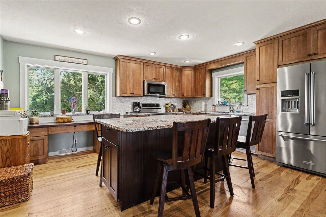 10492 Range Line Road Property Photo 13