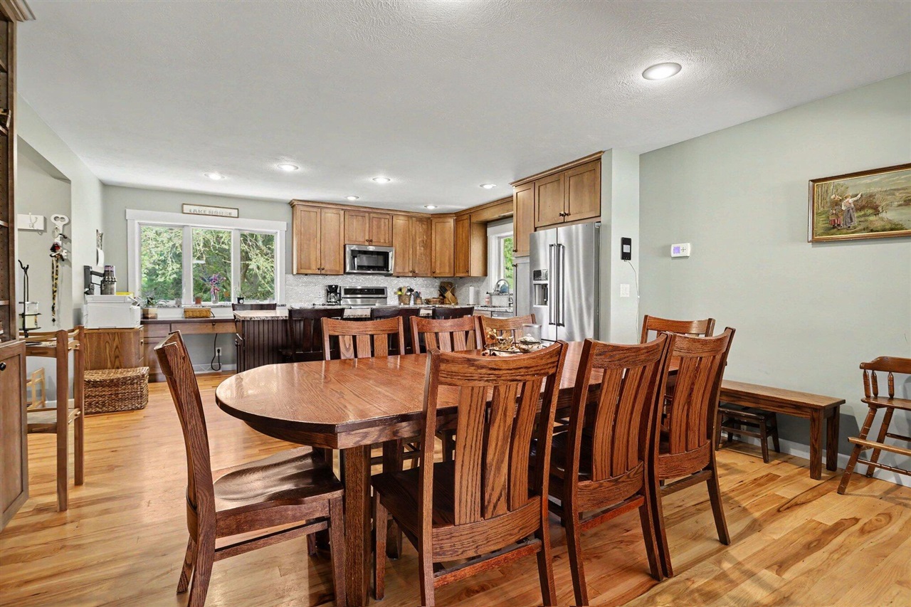 10492 Range Line Road Property Photo 14