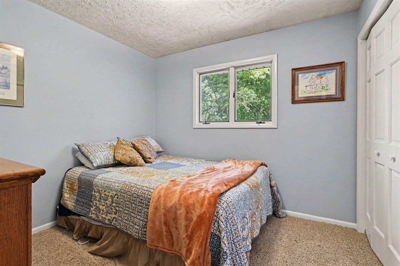 10492 Range Line Road Property Photo 23