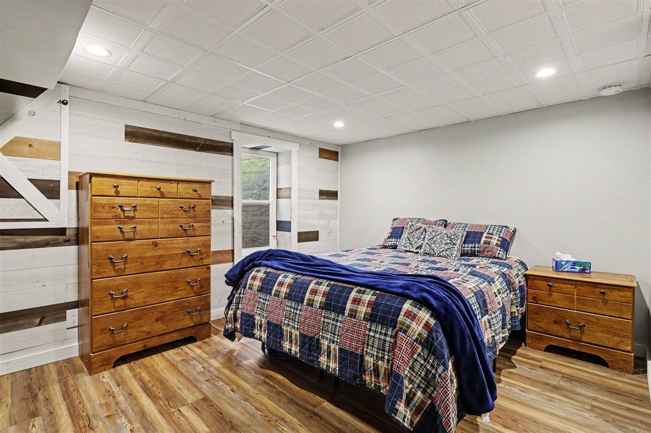 10492 Range Line Road Property Photo 27