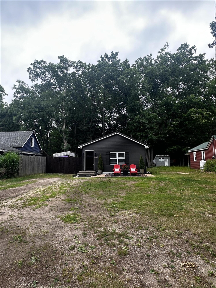 16928 6th Street Property Photo 1