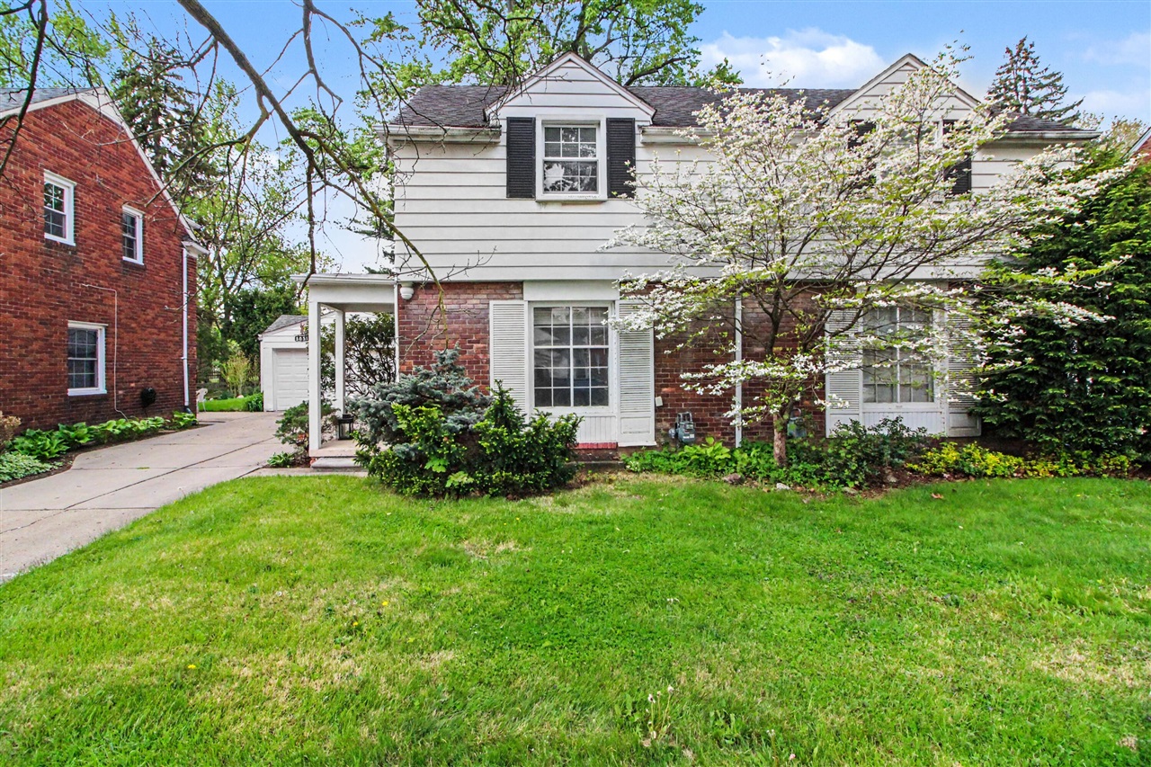 3857 Brewster Street Property Photo 1