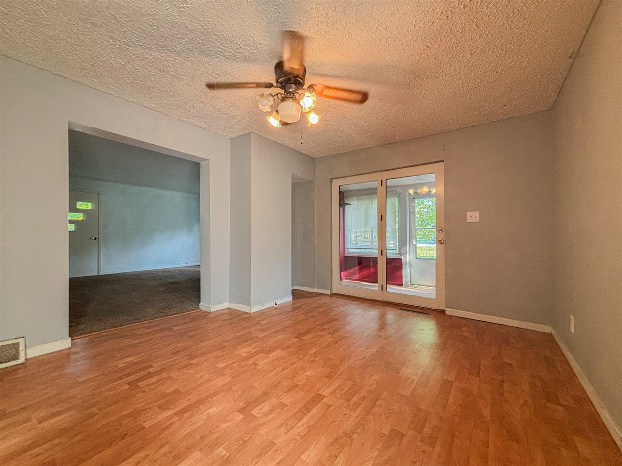 136 Sturgis Street Property Photo 9