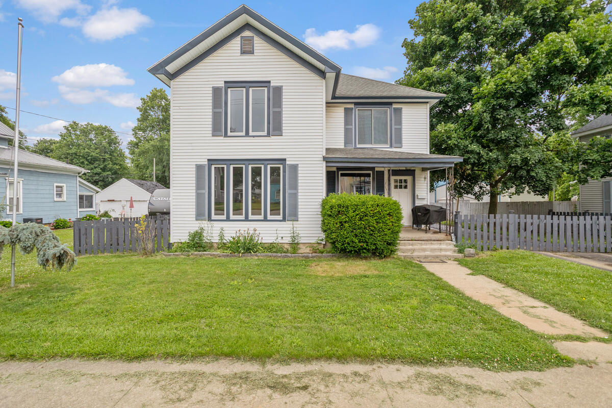 114 W Leigh Street Property Photo 1