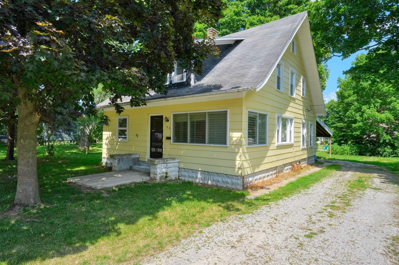 120 Clark Street Property Photo 1