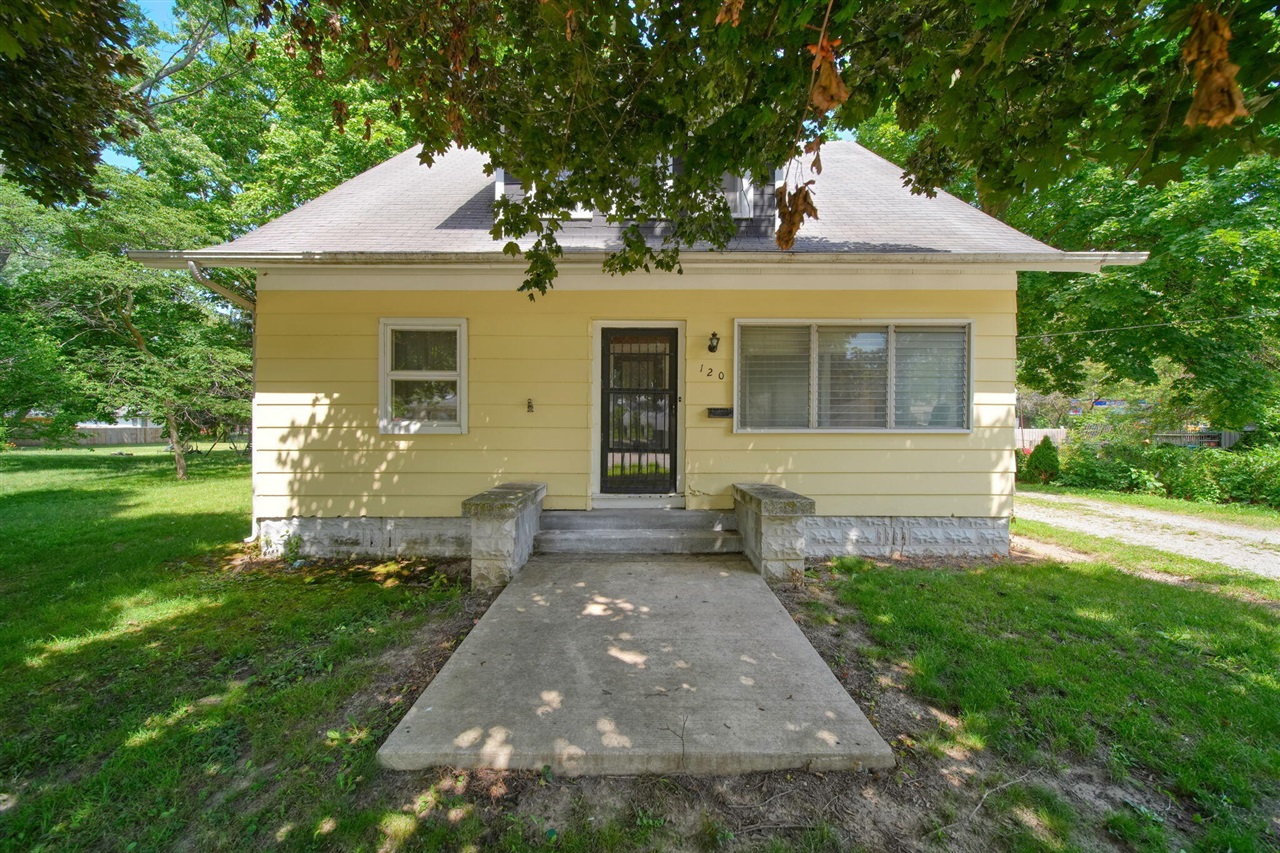 120 Clark Street Property Photo 2