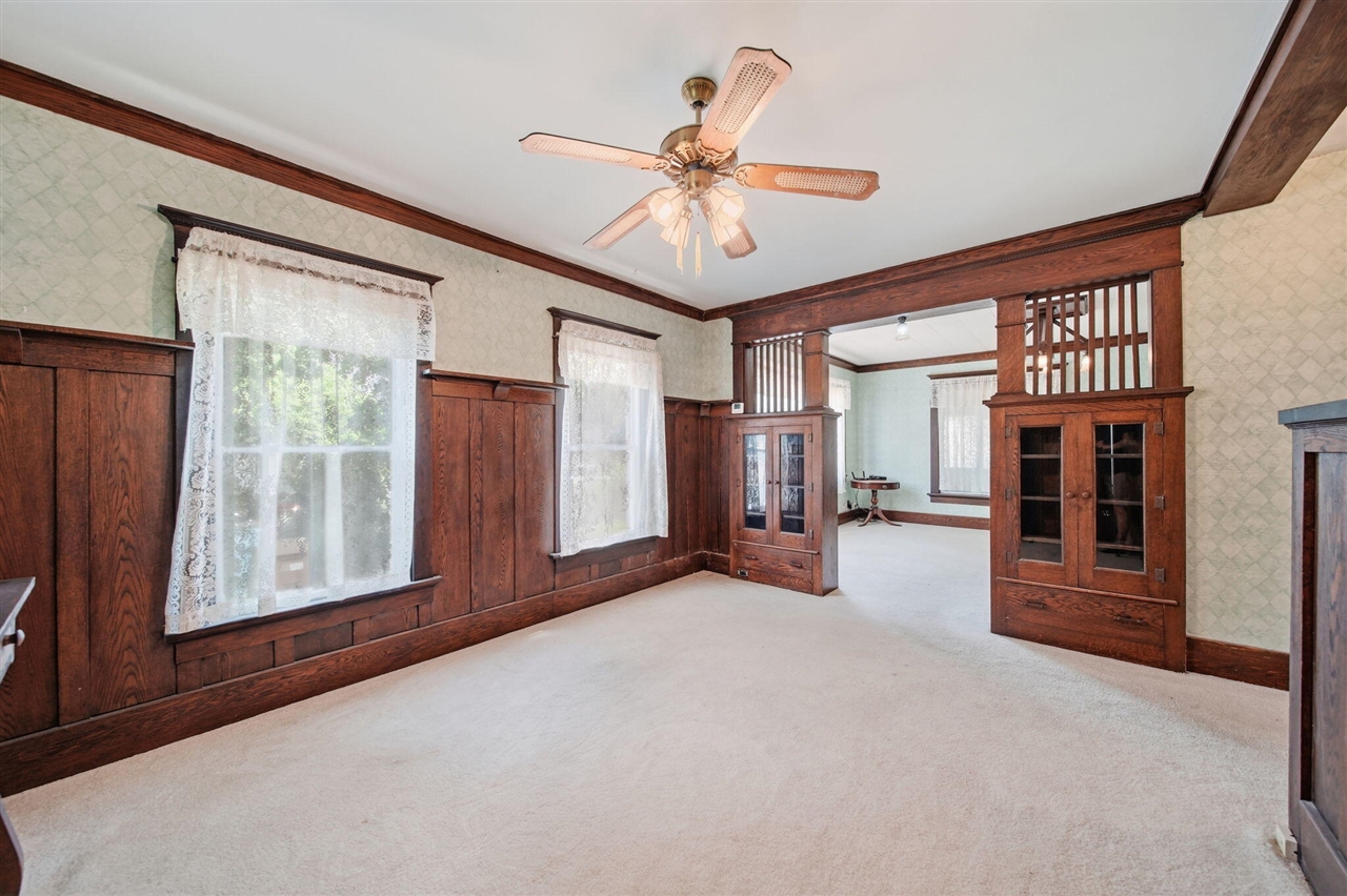 120 Clark Street Property Photo 11