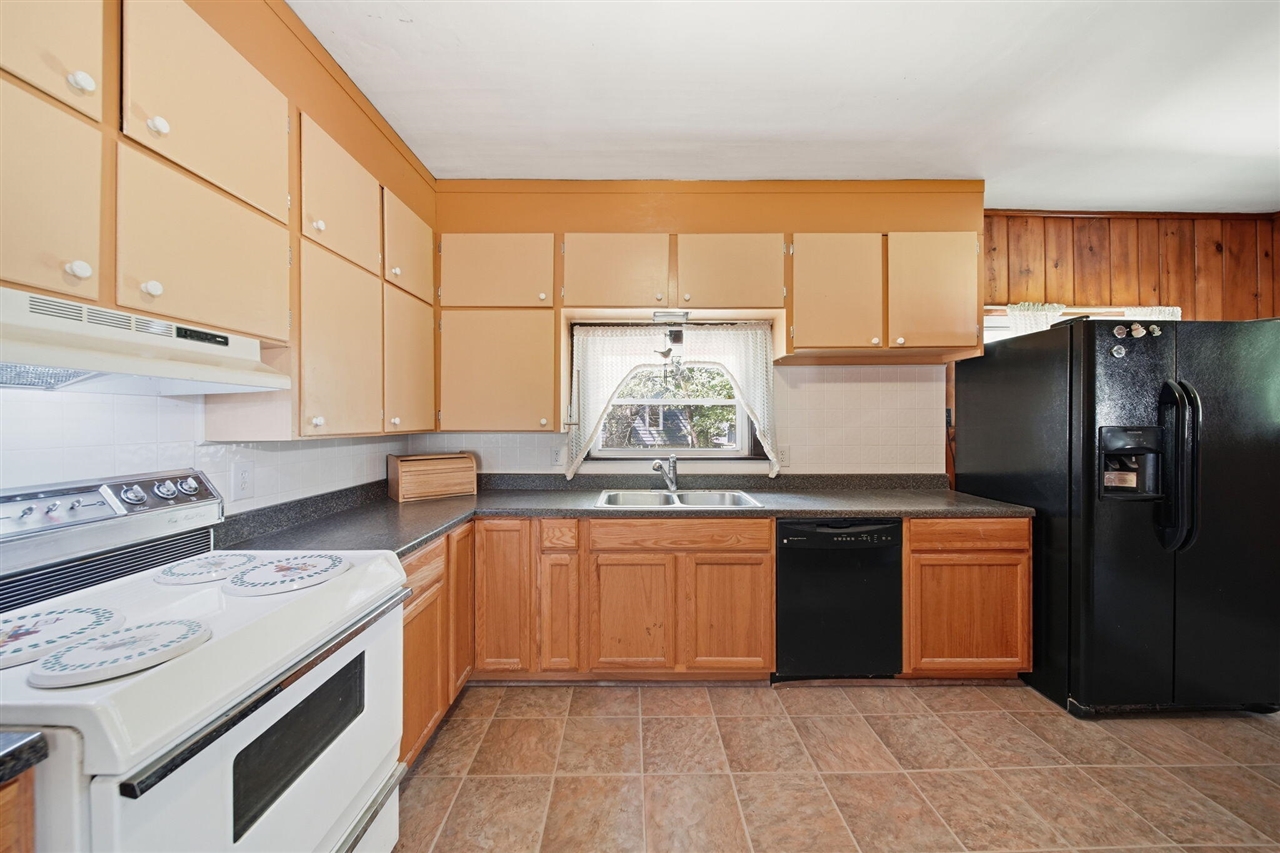 120 Clark Street Property Photo 13