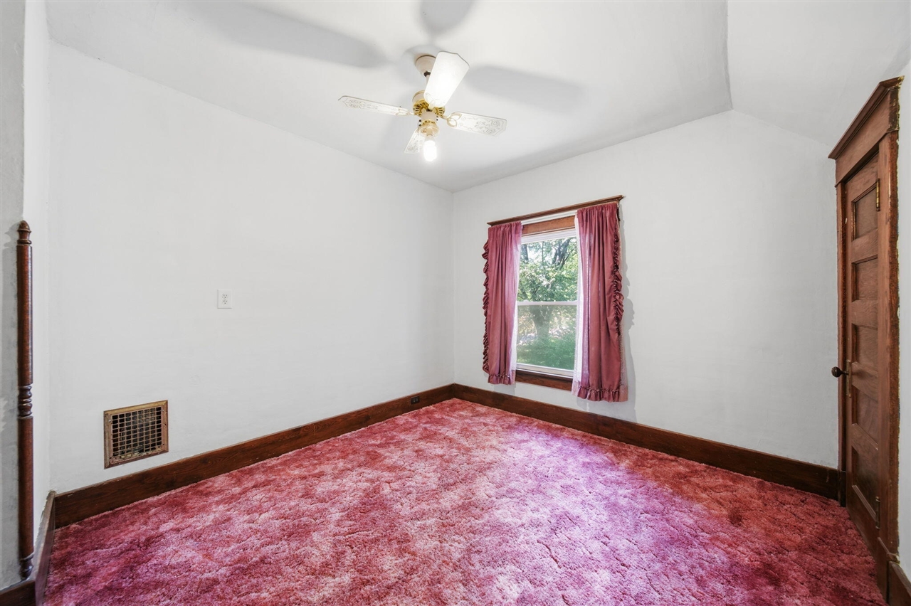 120 Clark Street Property Photo 18