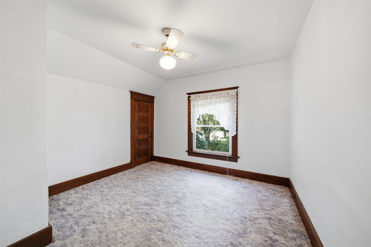 120 Clark Street Property Photo 20