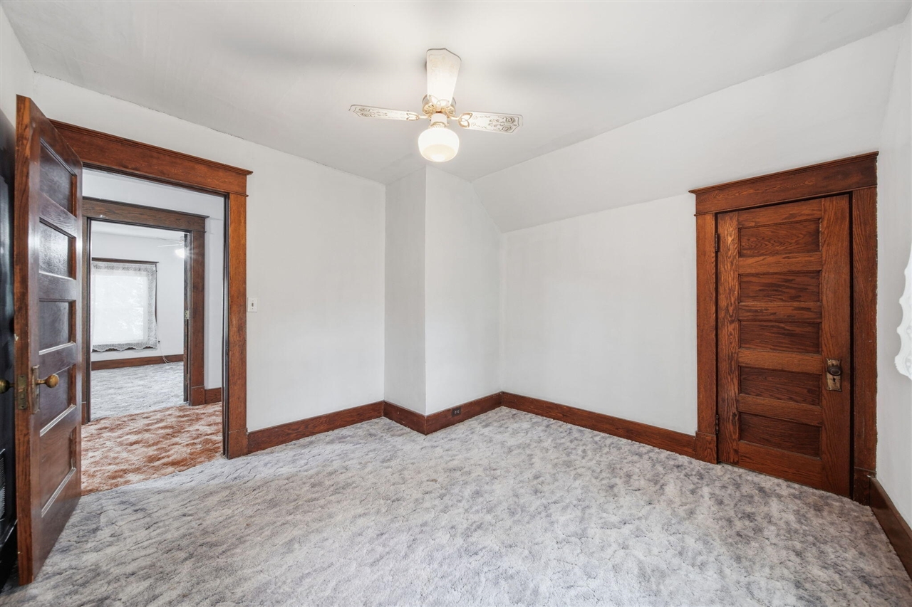 120 Clark Street Property Photo 21