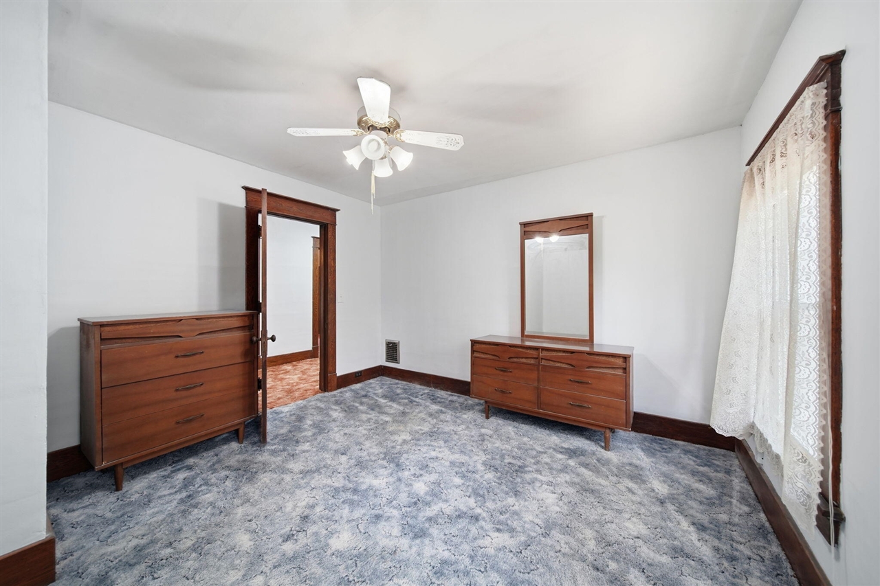 120 Clark Street Property Photo 24