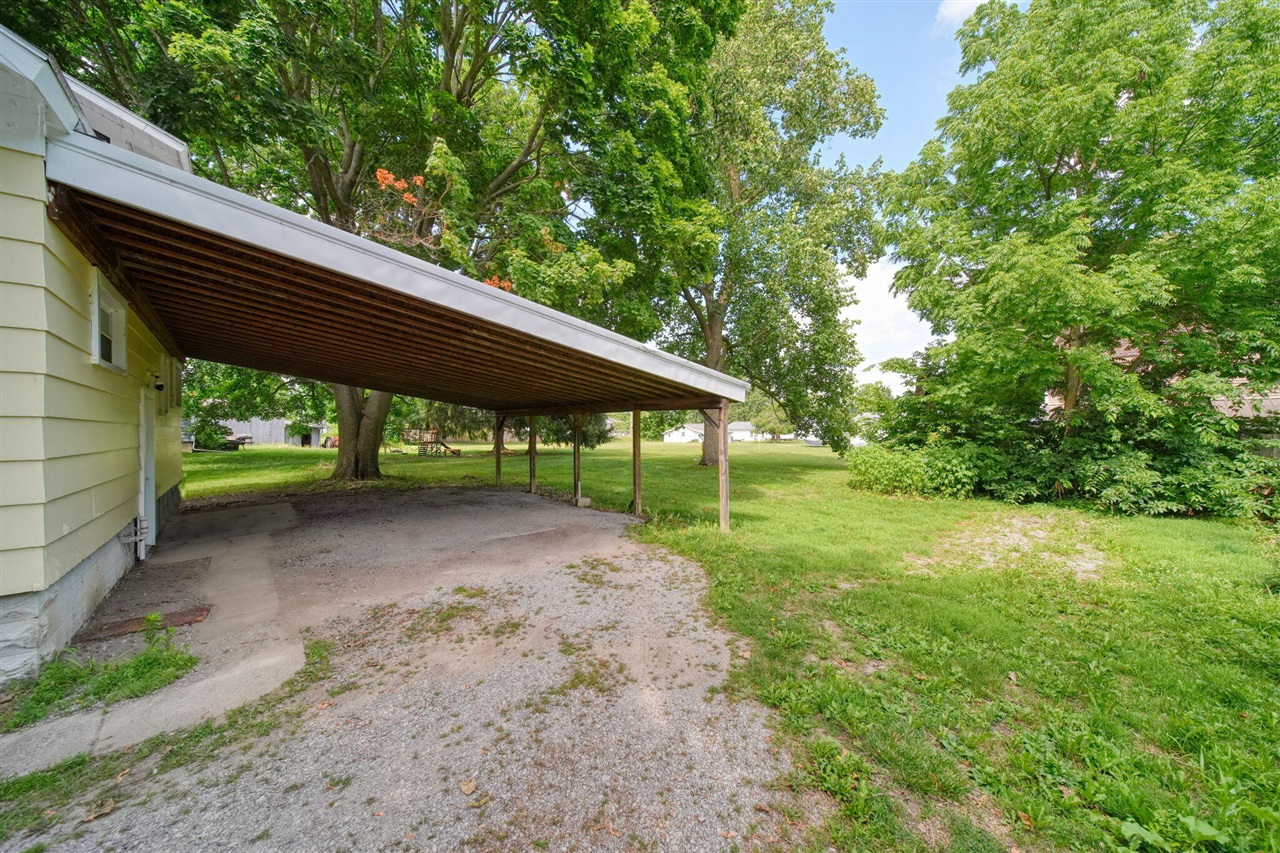120 Clark Street Property Photo 27