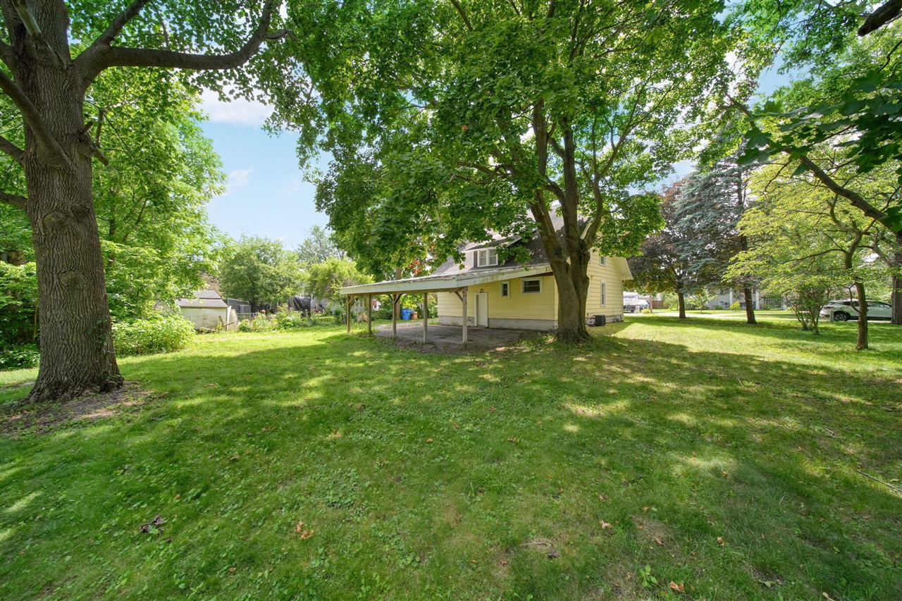 120 Clark Street Property Photo 30