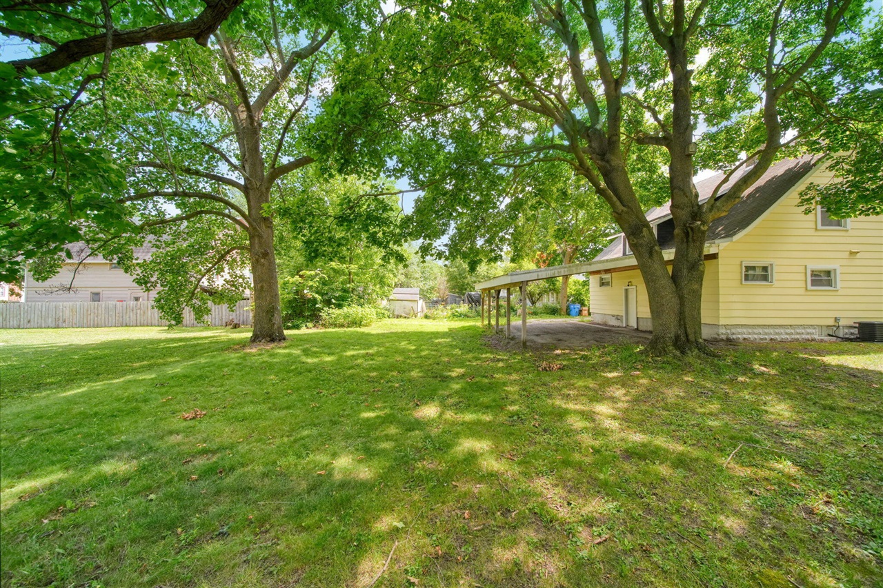 120 Clark Street Property Photo 31