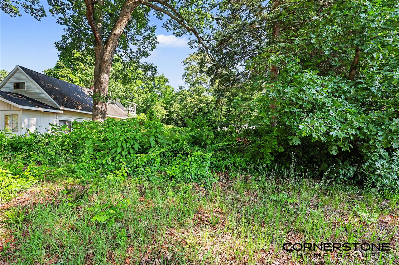 410 Peach Street Property Photo 14