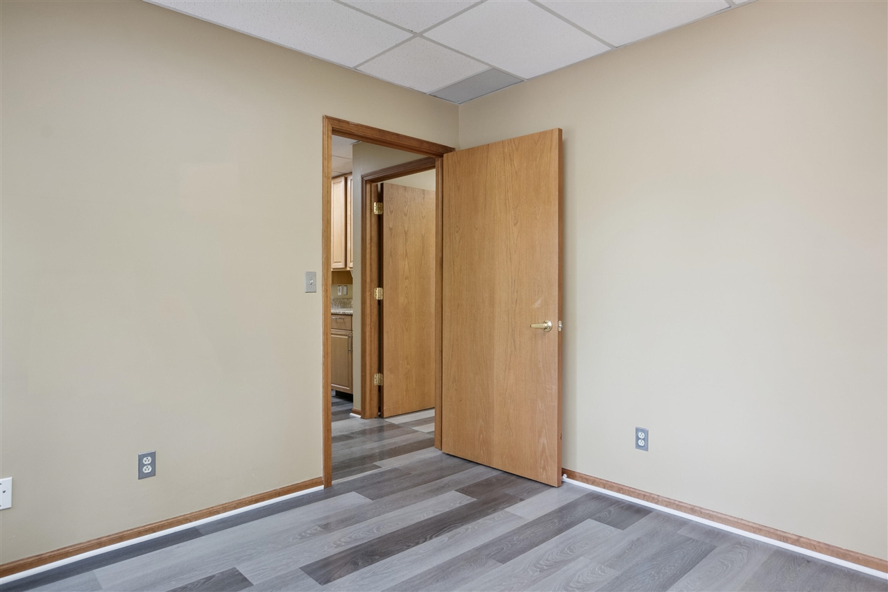 1181 N Milford Road Property Photo 23