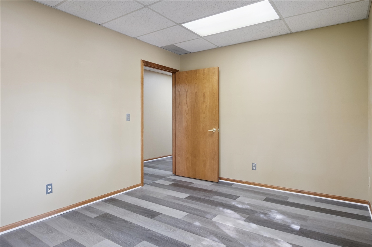 1181 N Milford Road Property Photo 25