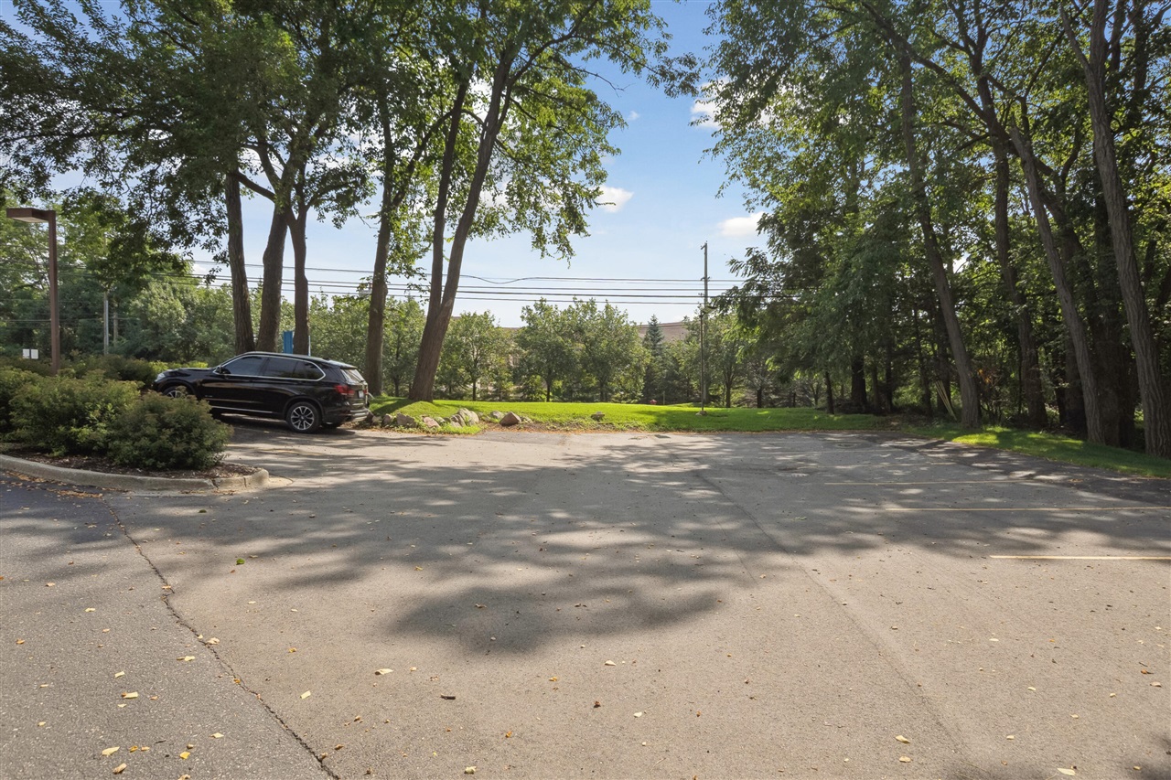 1181 N Milford Road Property Photo 40