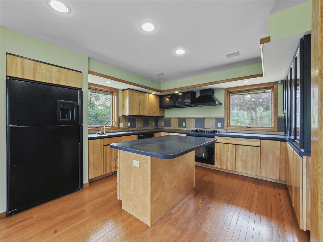 200 National Drive Property Photo 5