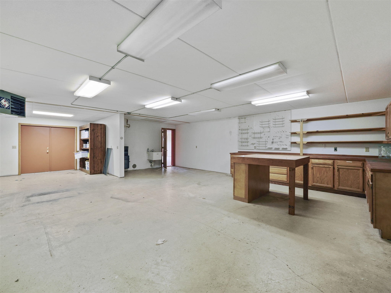 200 National Drive Property Photo 22