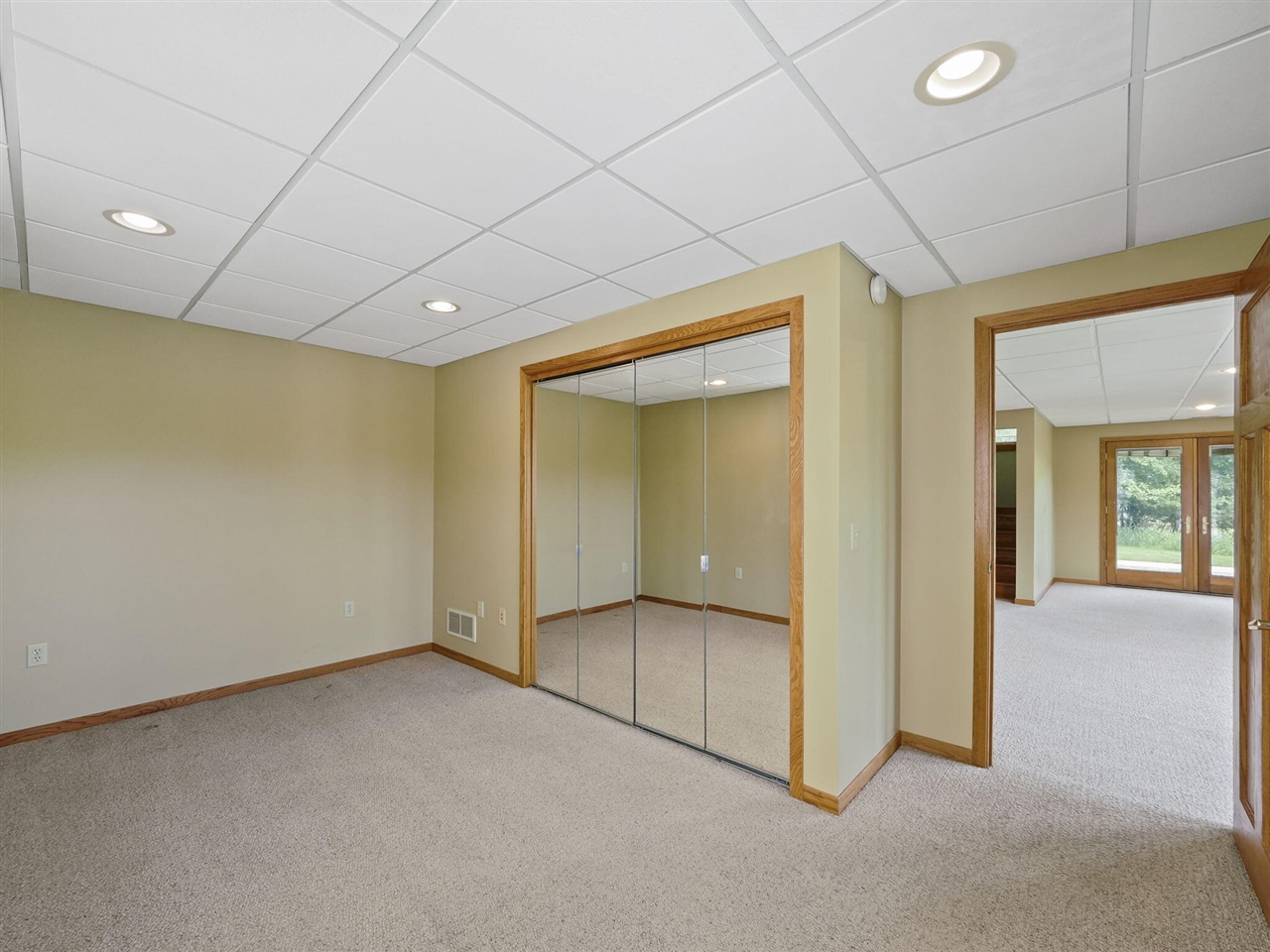 200 National Drive Property Photo 24
