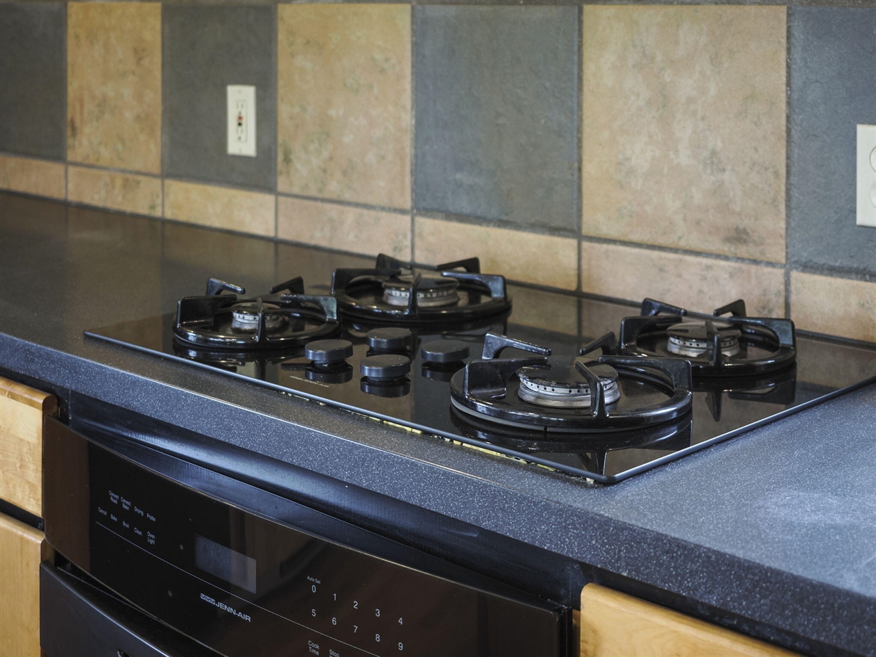 200 National Drive Property Photo 26