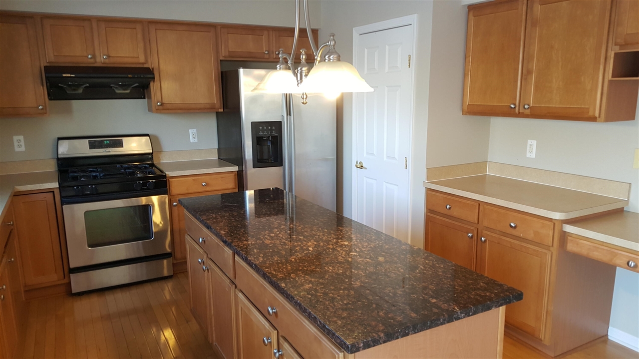 2270 Hickory Point Drive Property Photo 6