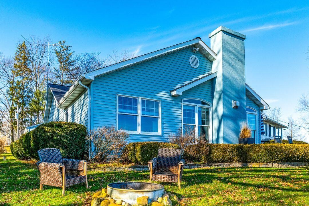 51479 Summit Street Property Photo 5
