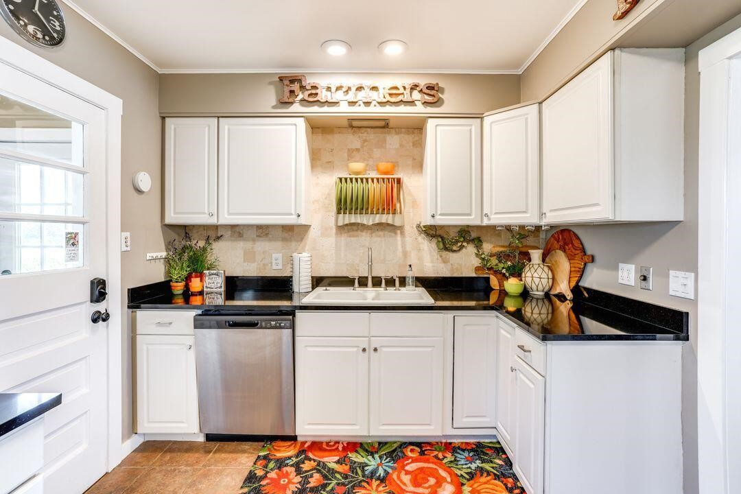 51479 Summit Street Property Photo 8