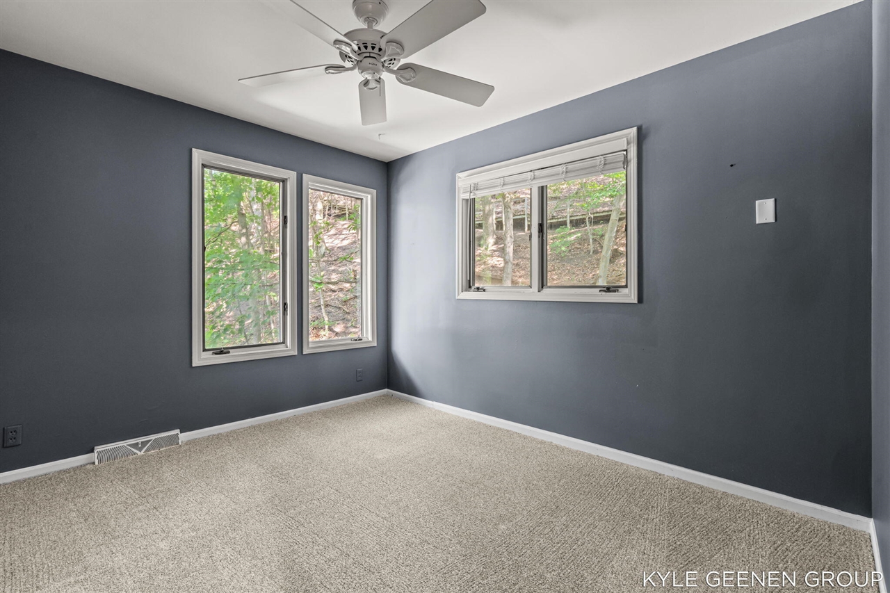 4719 Foxhill Lane Property Photo 27
