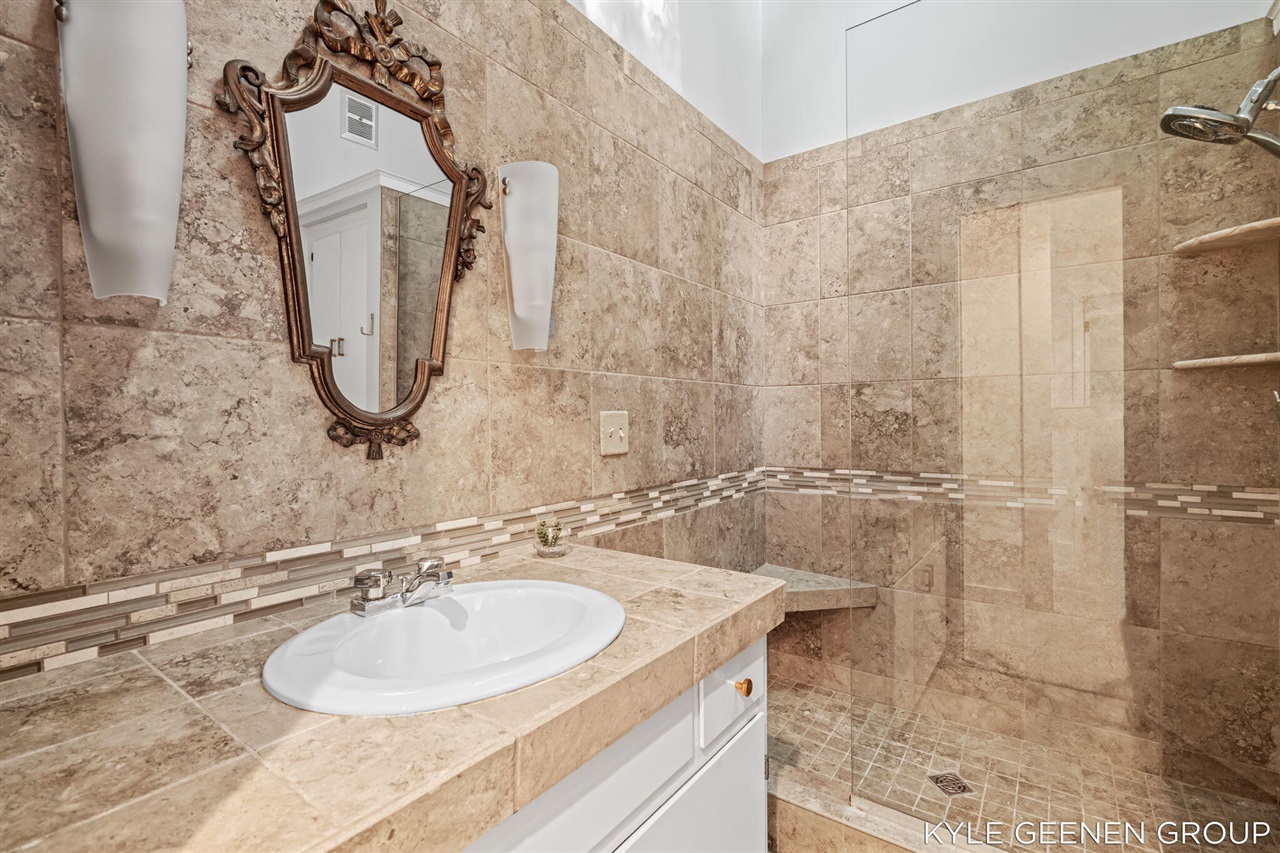 4719 Foxhill Lane Property Photo 29
