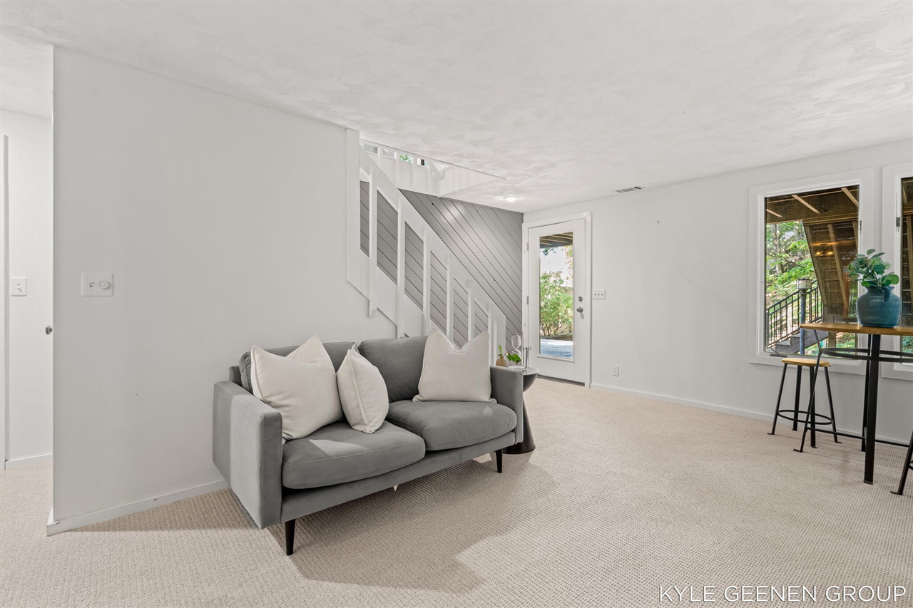 4719 Foxhill Lane Property Photo 33