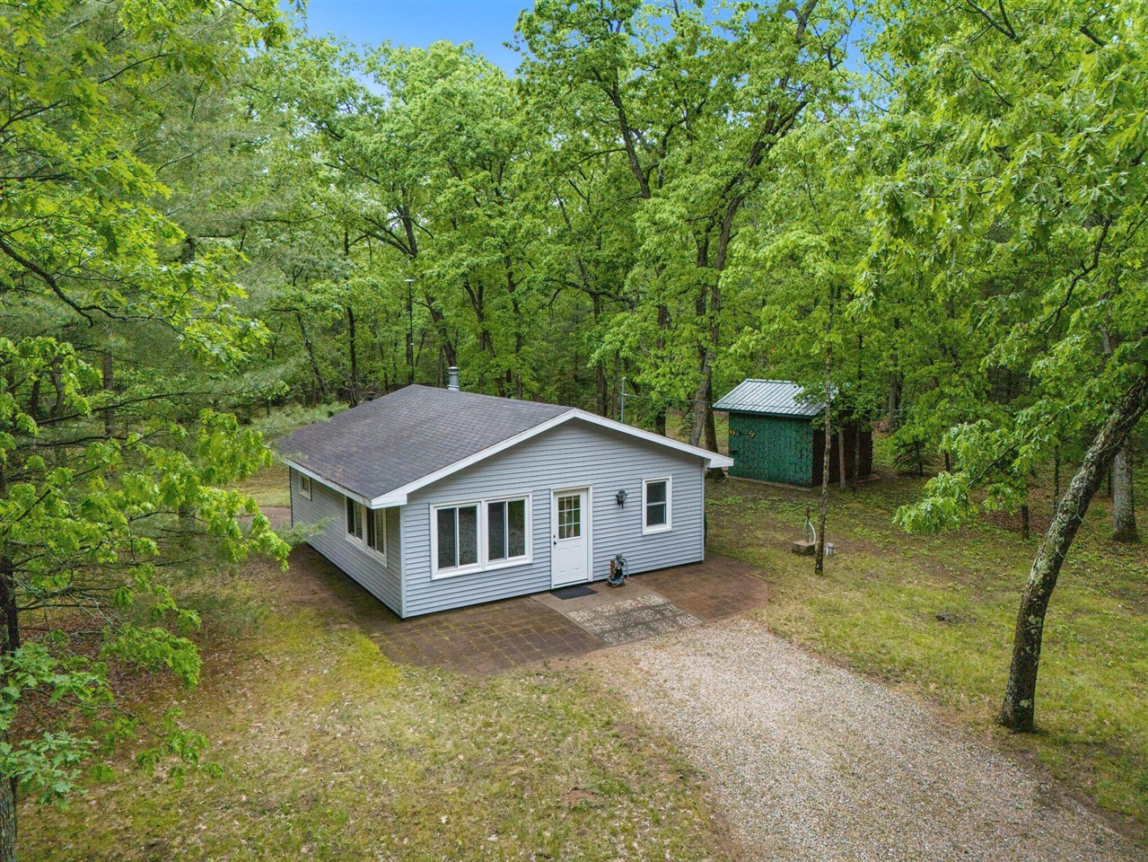 4616 Chalker Road Property Photo 1