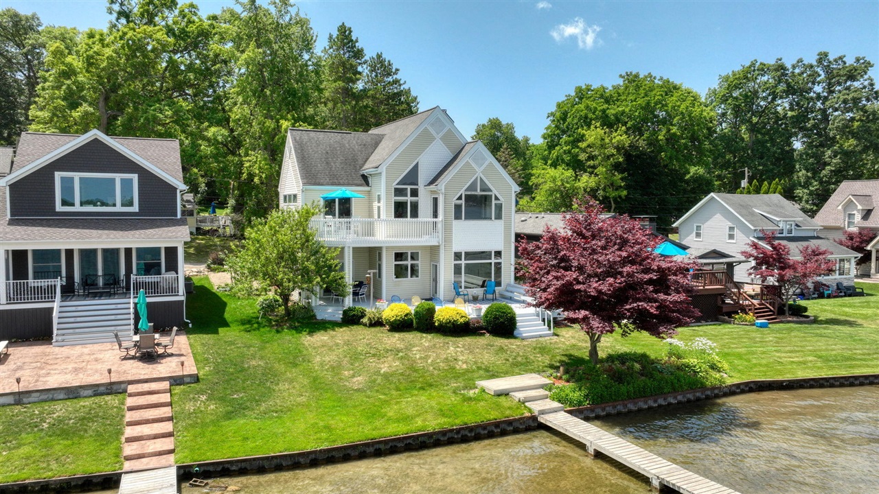 413 Oakwood Avenue Property Photo 1
