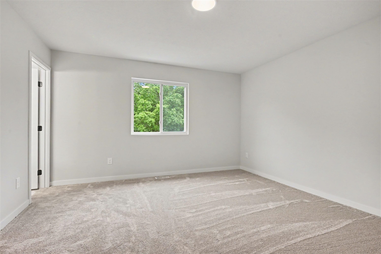 363 N Sherman Street Property Photo 11
