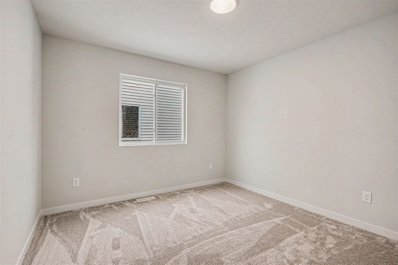 363 N Sherman Street Property Photo 15