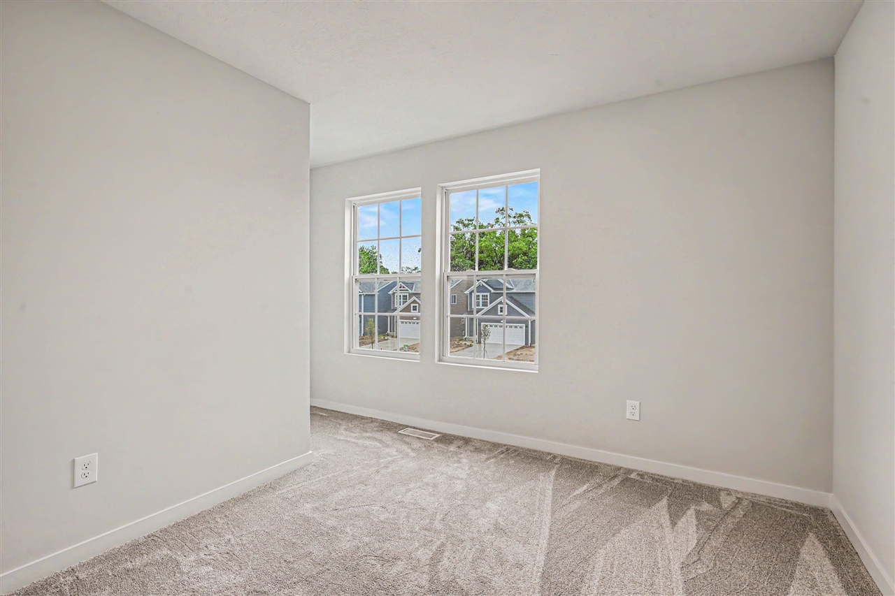 363 N Sherman Street Property Photo 16