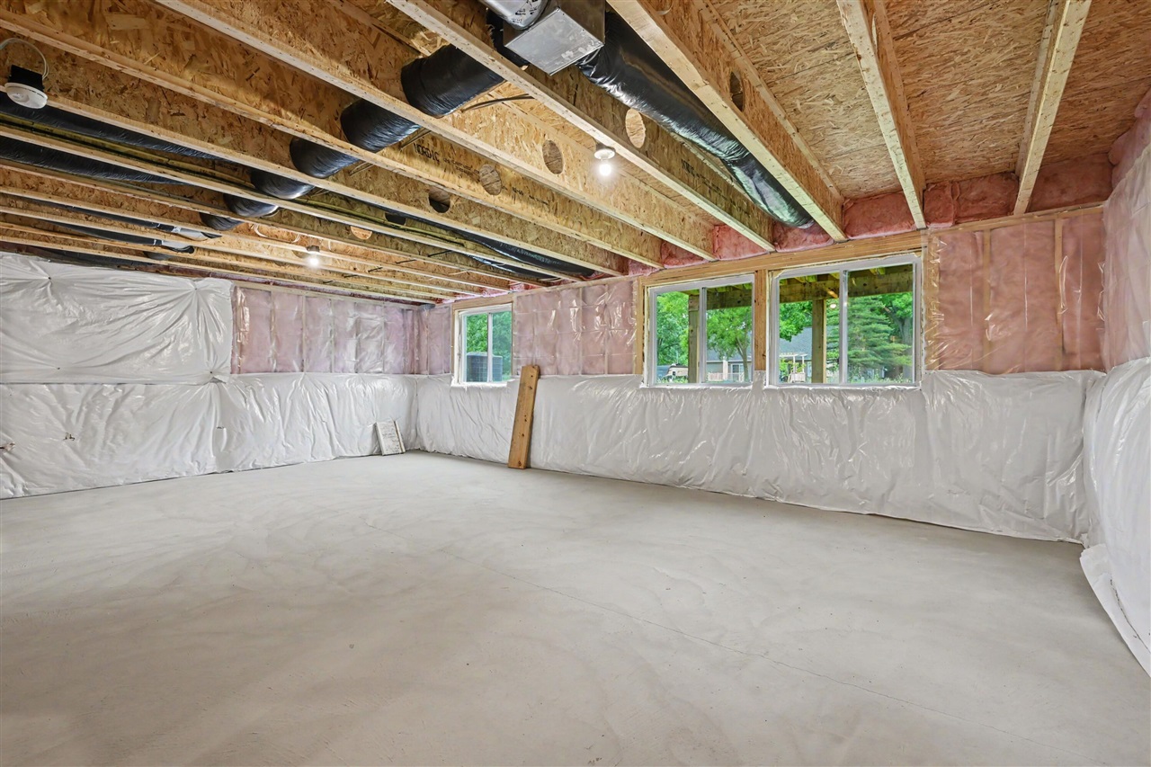363 N Sherman Street Property Photo 18