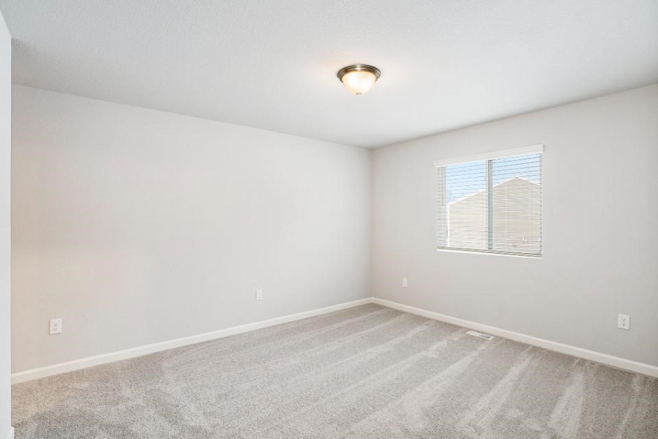 367 N Sherman Street Property Photo 8