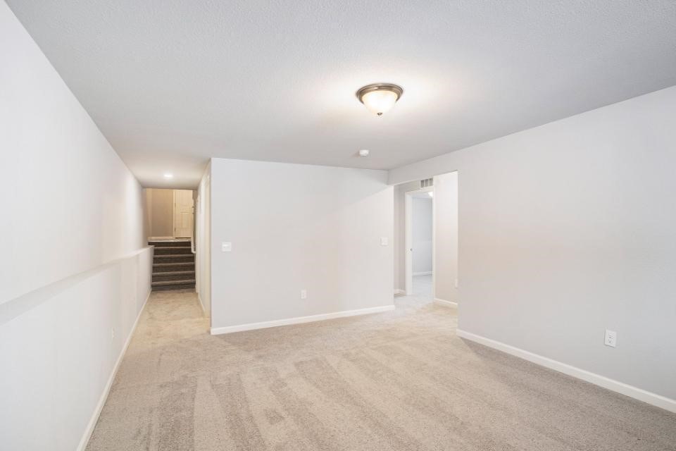 367 N Sherman Street Property Photo 14