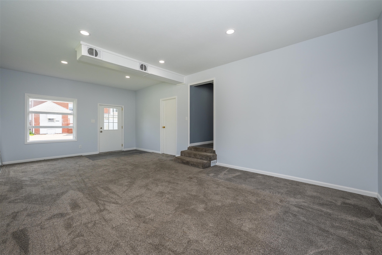 8970 Second Street Property Photo 16