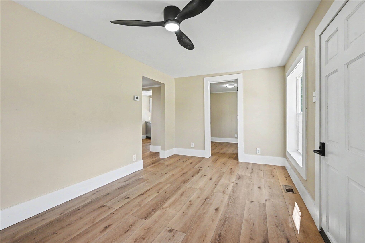 121 E Olds Street Property Photo 12