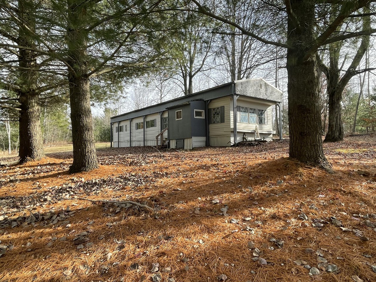 4979 21 Mile Road Property Photo 1