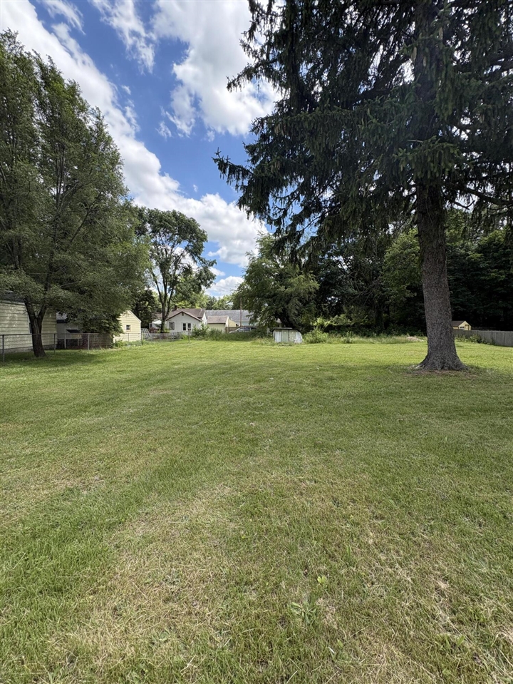 284 E Center Street Property Photo 1